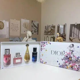 Dior perfume 4-piece set color flower version-3471