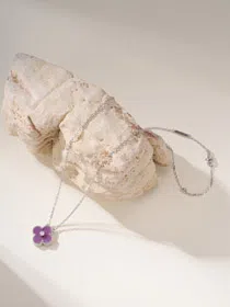 Van Cleef & Arpels Violet Stone Four-Leaf Clover Single Flower Diamond Necklace-3907