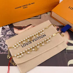 Louis Vuitton LV Pearl Flower Bracelet-3959