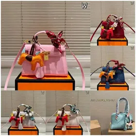 Hermès leather shoulder bag-4701