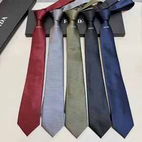 Prada Minimalist Silk Business Tie-6556